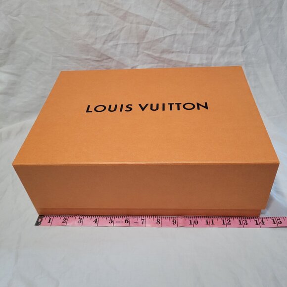 Louis Vuitton Magnetic Gift Box Decorative Storage Organizer Empty 14 x 10 in - Picture 9 of 12